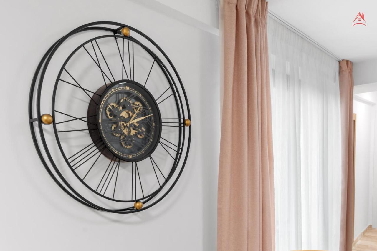 Apartament Opera Residence - Cismigiu, Eroilor, Free Private Parking Bucharest Luaran gambar