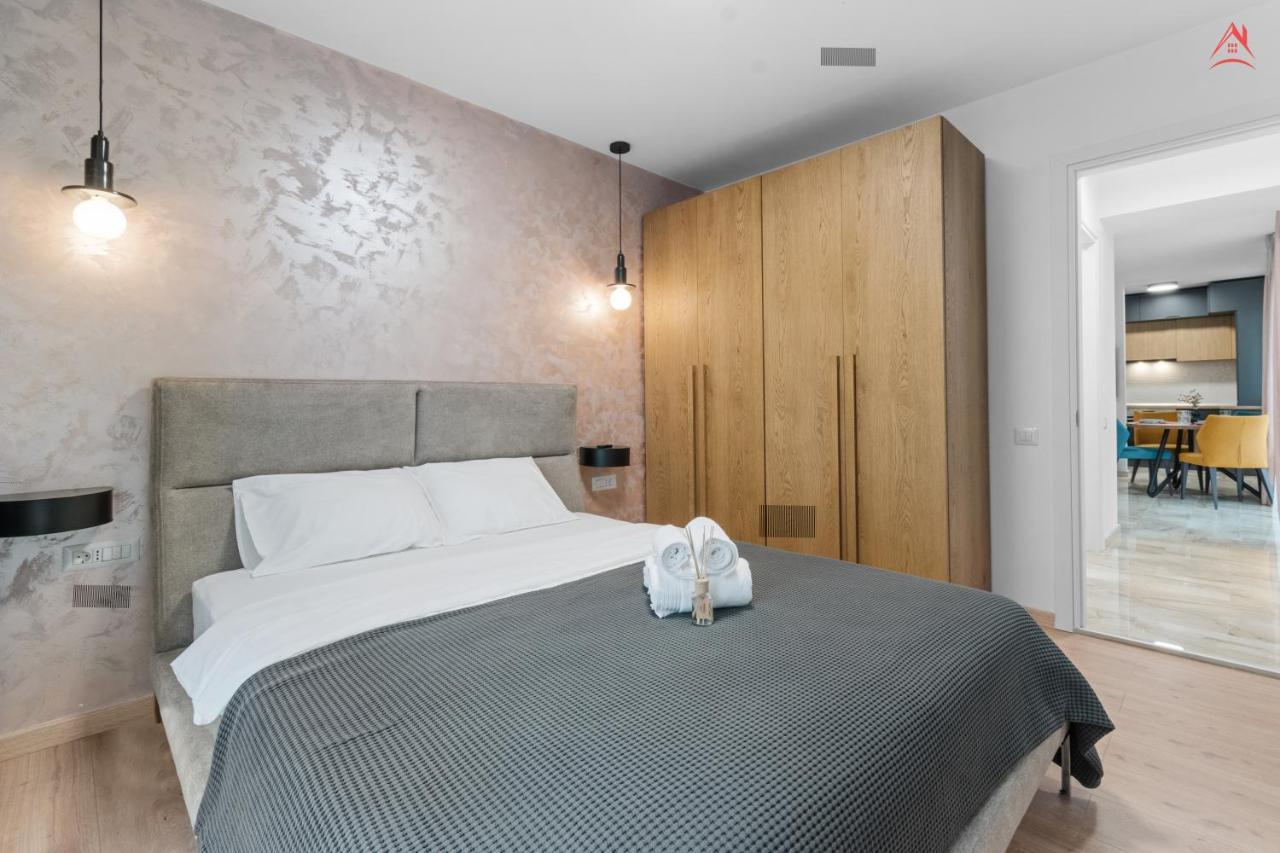 Apartament Opera Residence - Cismigiu, Eroilor, Free Private Parking Bucharest Luaran gambar