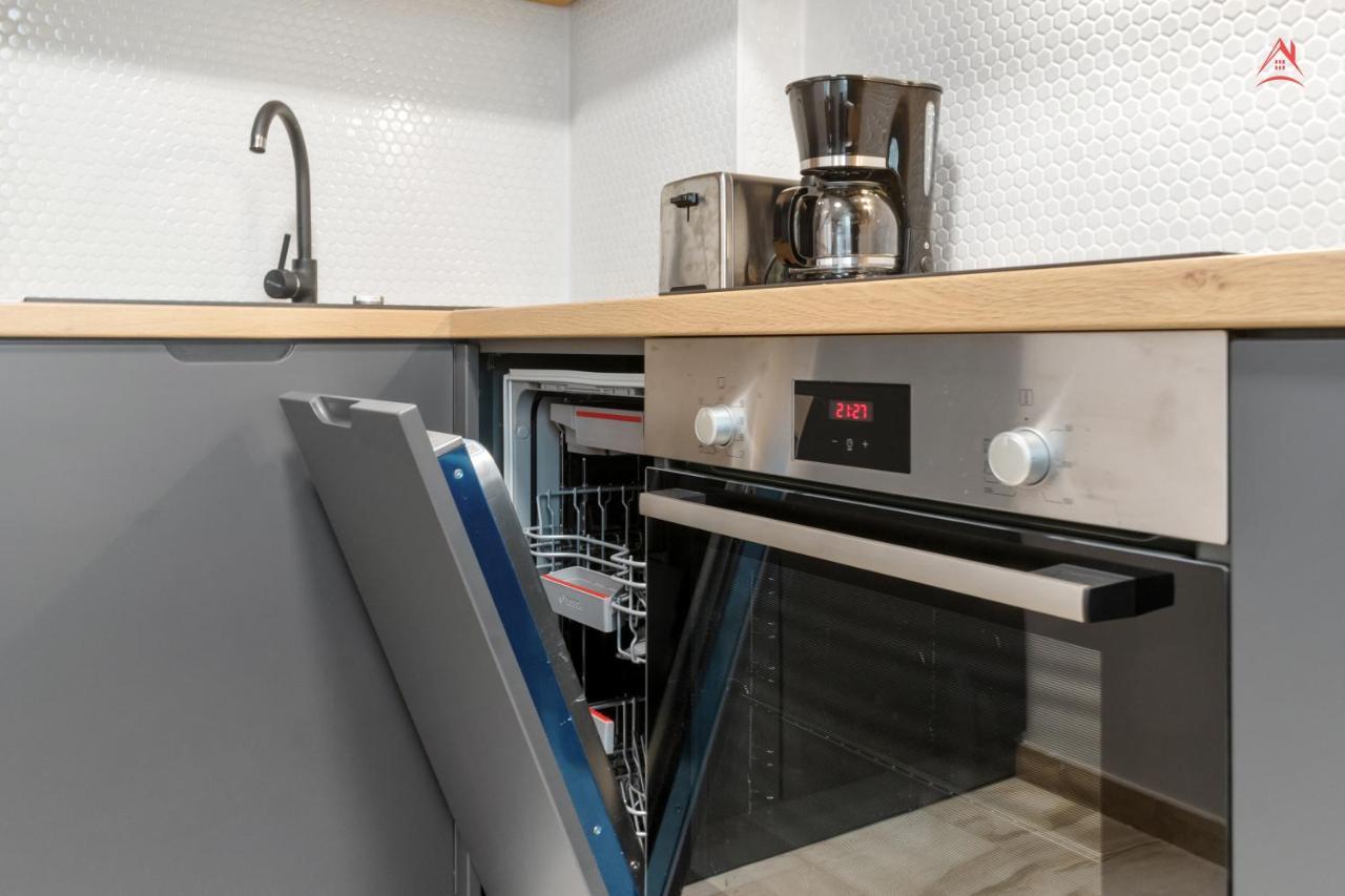 Apartament Opera Residence - Cismigiu, Eroilor, Free Private Parking Bucharest Luaran gambar